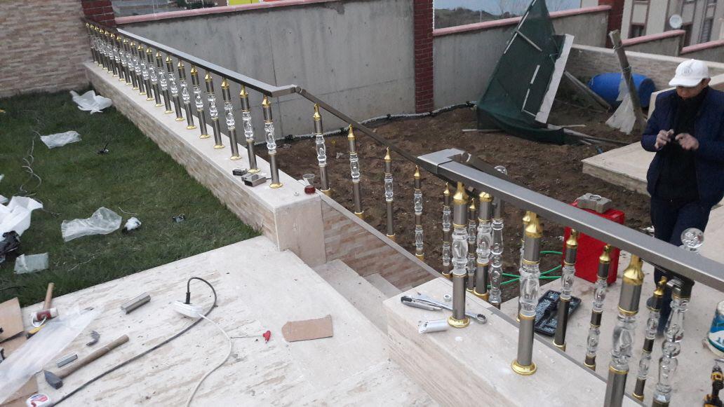 Merdiven pleksi korkuluk 45